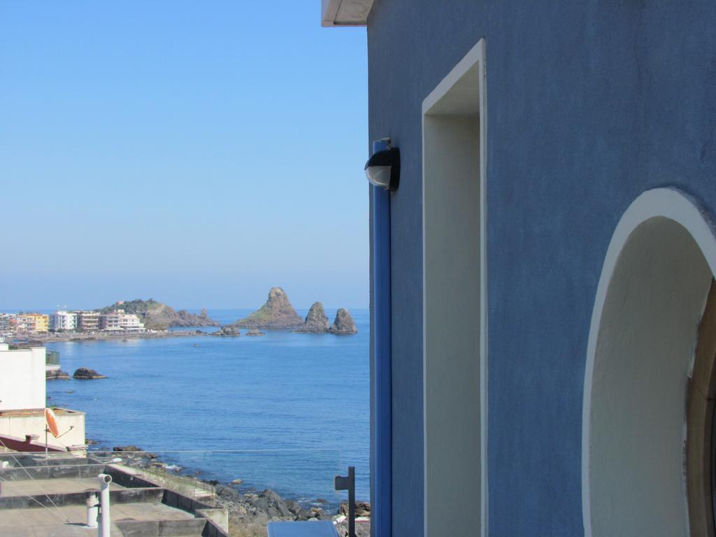 Bed and Breakfast La Terrazza Sul Mare Aci Castello Exteriér fotografie